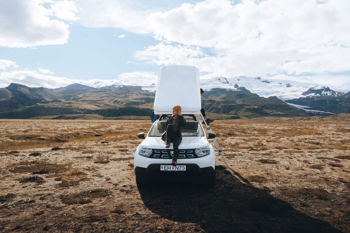 İzlanda'da 4x4 çatı çadırı